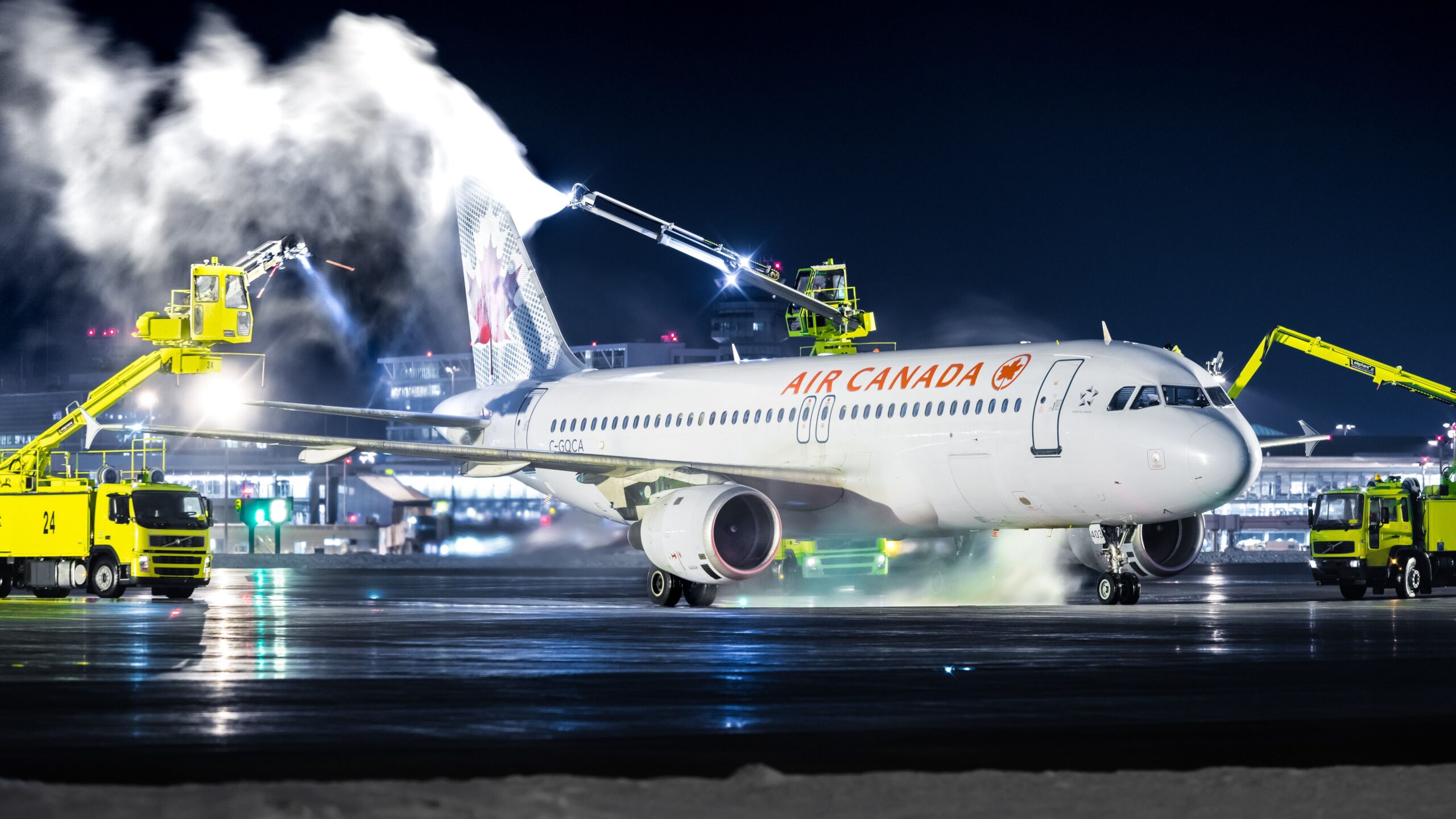 Air Canada Undertakes Major Airbus A320 Flight Deck Upgrade ...