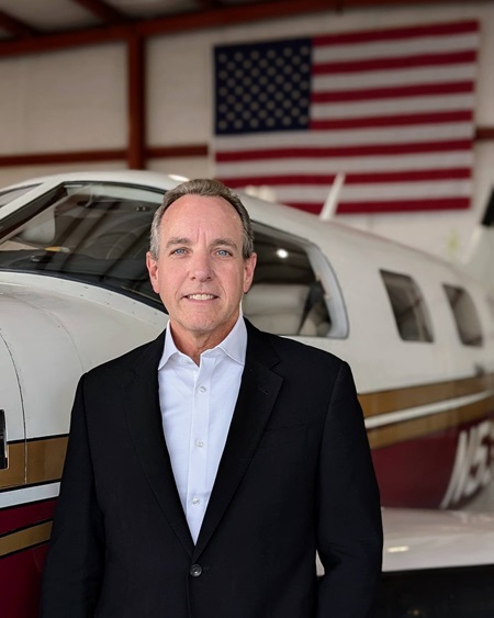 AOPA President Steps Down