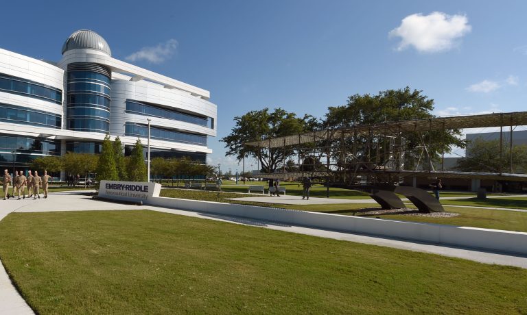 Embry-Riddle Research Funds Honor Pilot Killed in D.C. Midair Collision